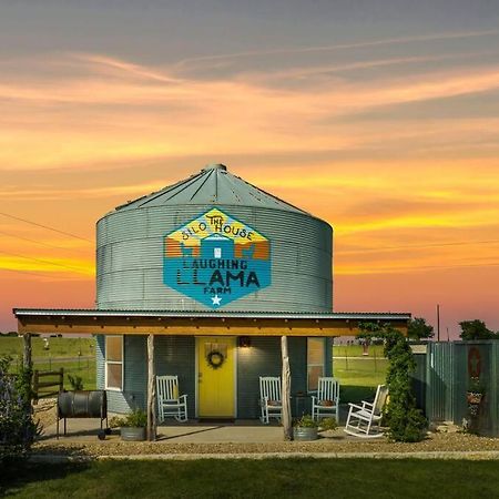 Silo House At Laughing Llama Farm Troy Exterior foto